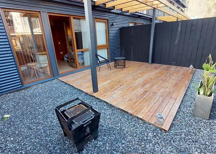 Hermoso Monoambiente Con Jardin, Modernoso Y Calido A Media Cuadra De La Calle Principal